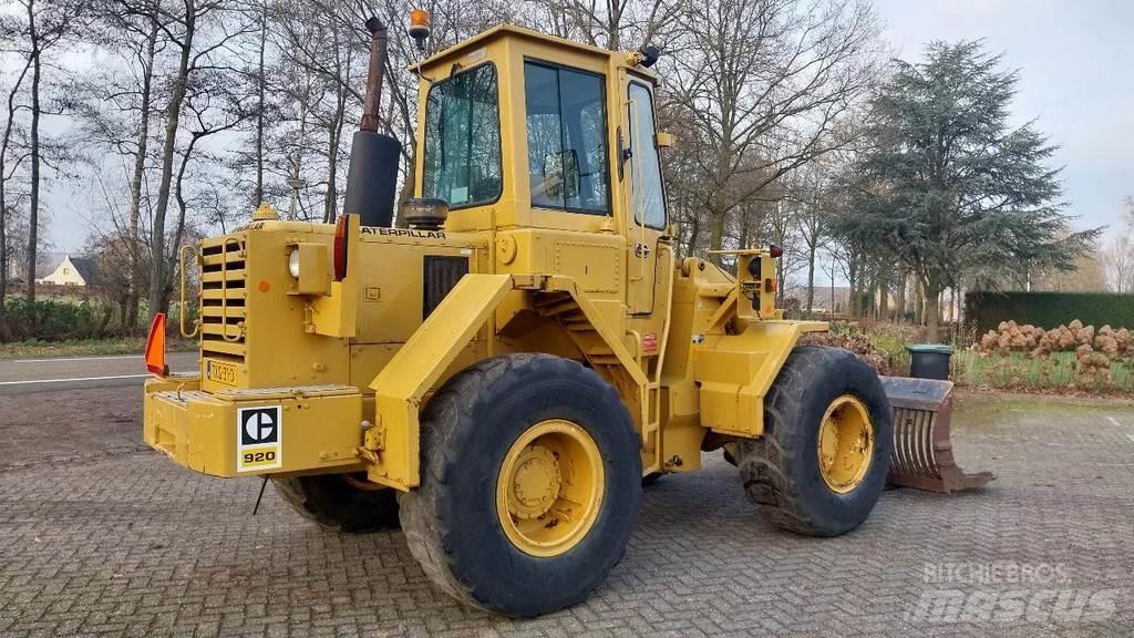 CAT 920 Tekerlekli yükleyiciler
