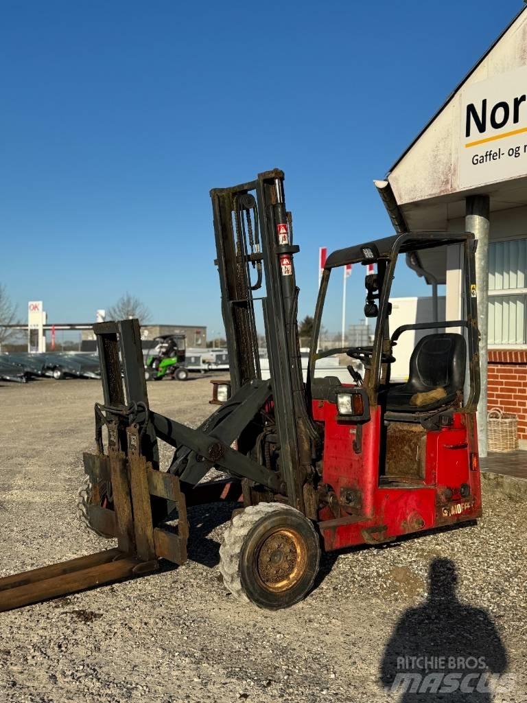 Moffett M4 25.3 Dizel forkliftler