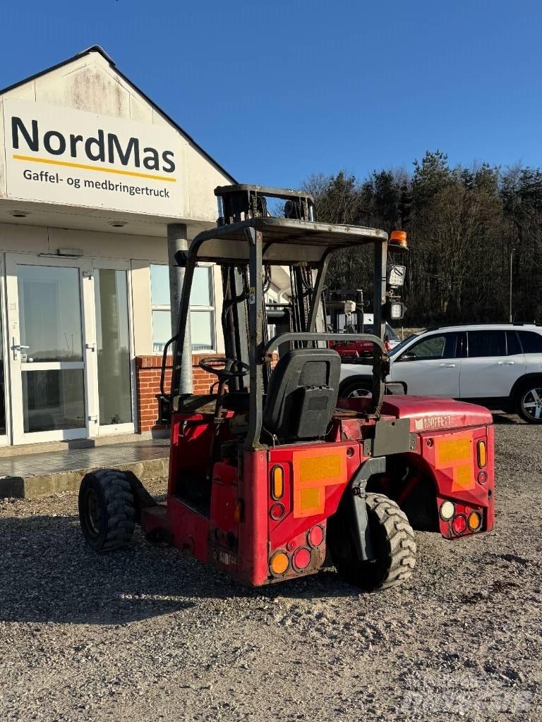 Moffett M4 25.3 Dizel forkliftler