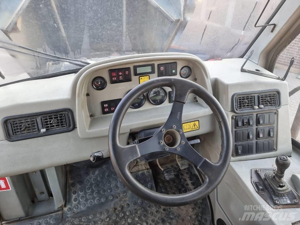 Moxy MT 31 Belden kirma kaya kamyonu