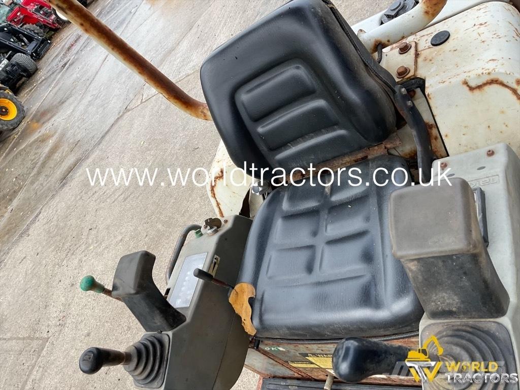 Takeuchi TB 016 Mini ekskavatörler, 7 tona dek