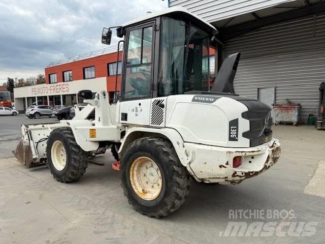 Volvo L 30 G Tekerlekli yükleyiciler
