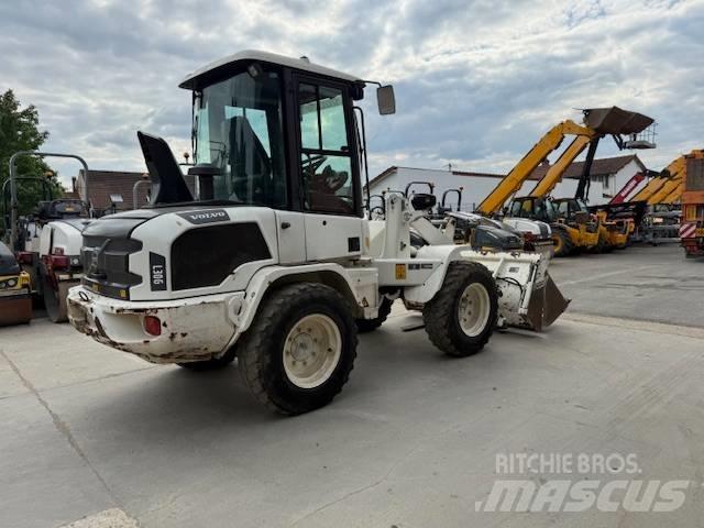 Volvo L 30 G Tekerlekli yükleyiciler