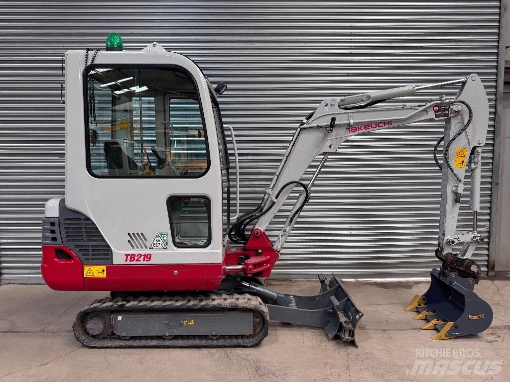 Takeuchi TB 219 Mini ekskavatörler, 7 tona dek