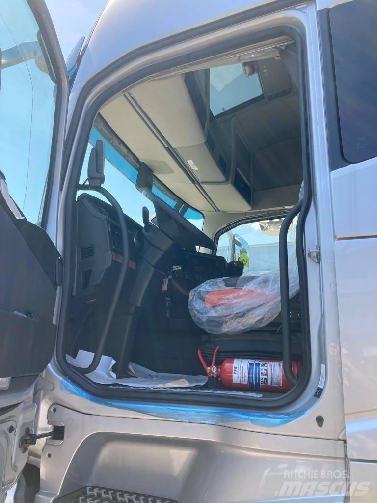 Volvo FH16-650 Araç üzeri vinçler