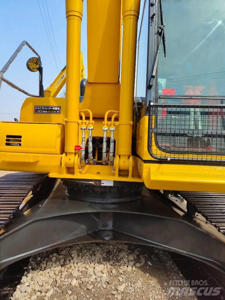 Komatsu PC 220 Paletli ekskavatörler