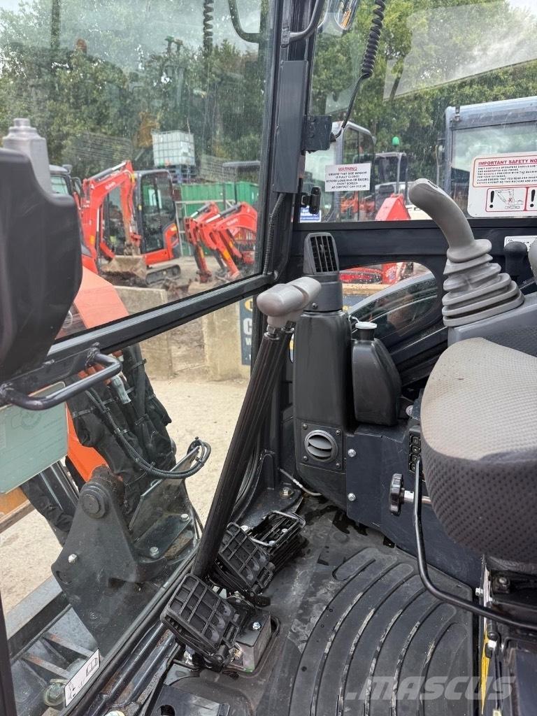 Hitachi ZX 26 U-6 CR Mini ekskavatörler, 7 tona dek