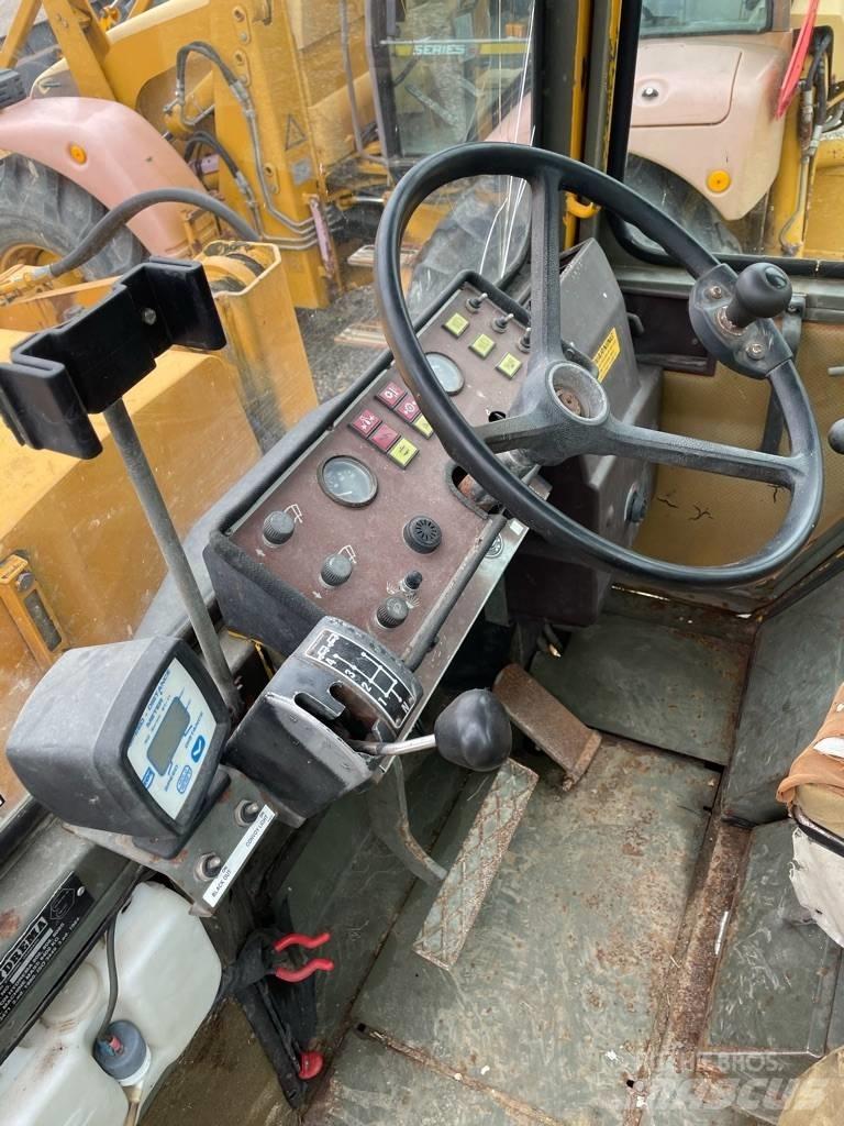 Hydrema 806 Kazıcı yükleyiciler - beko loder