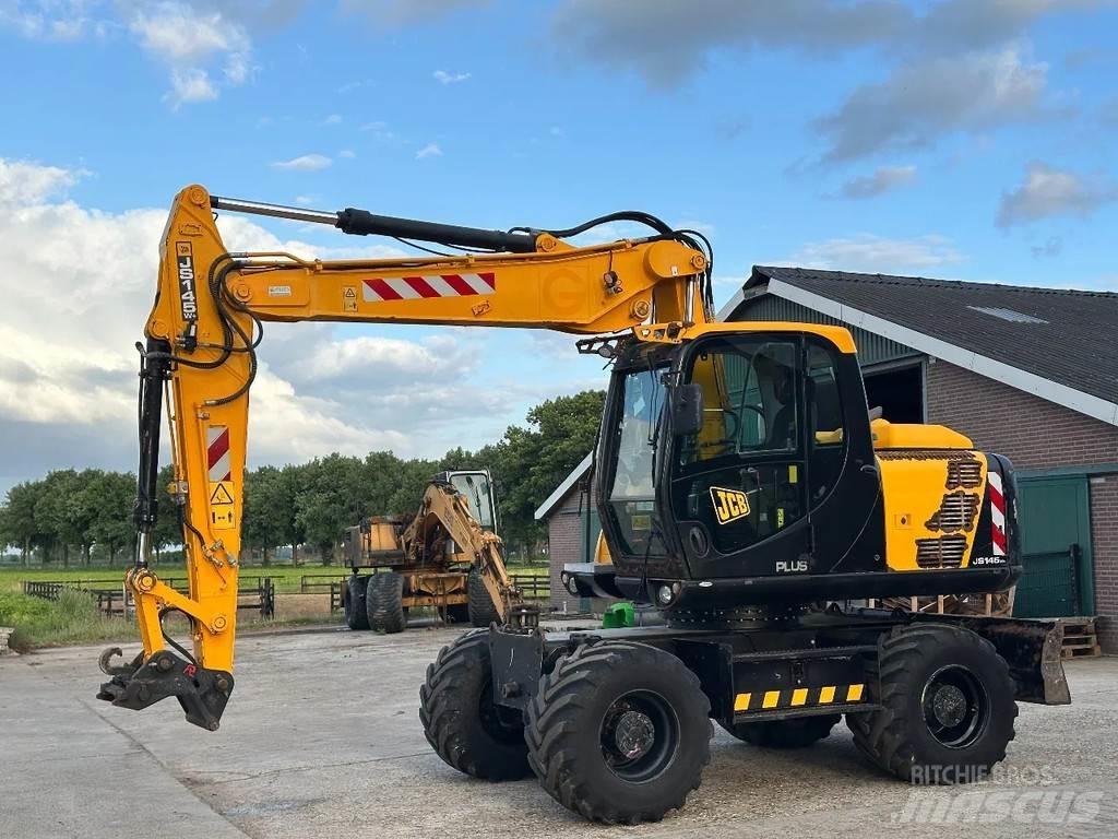 JCB JS145W Lastik tekerli ekskavatörler