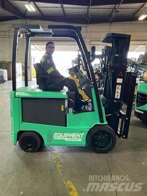 Mitsubishi FBC25 Elektrikli forkliftler