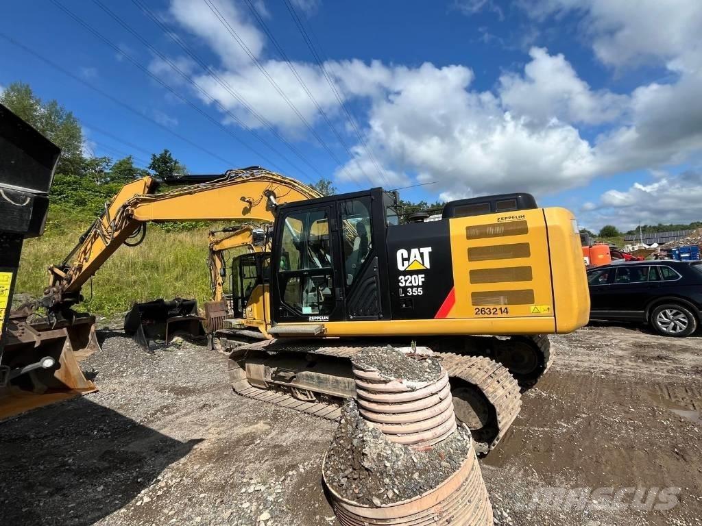 CAT 320 FL Paletli ekskavatörler
