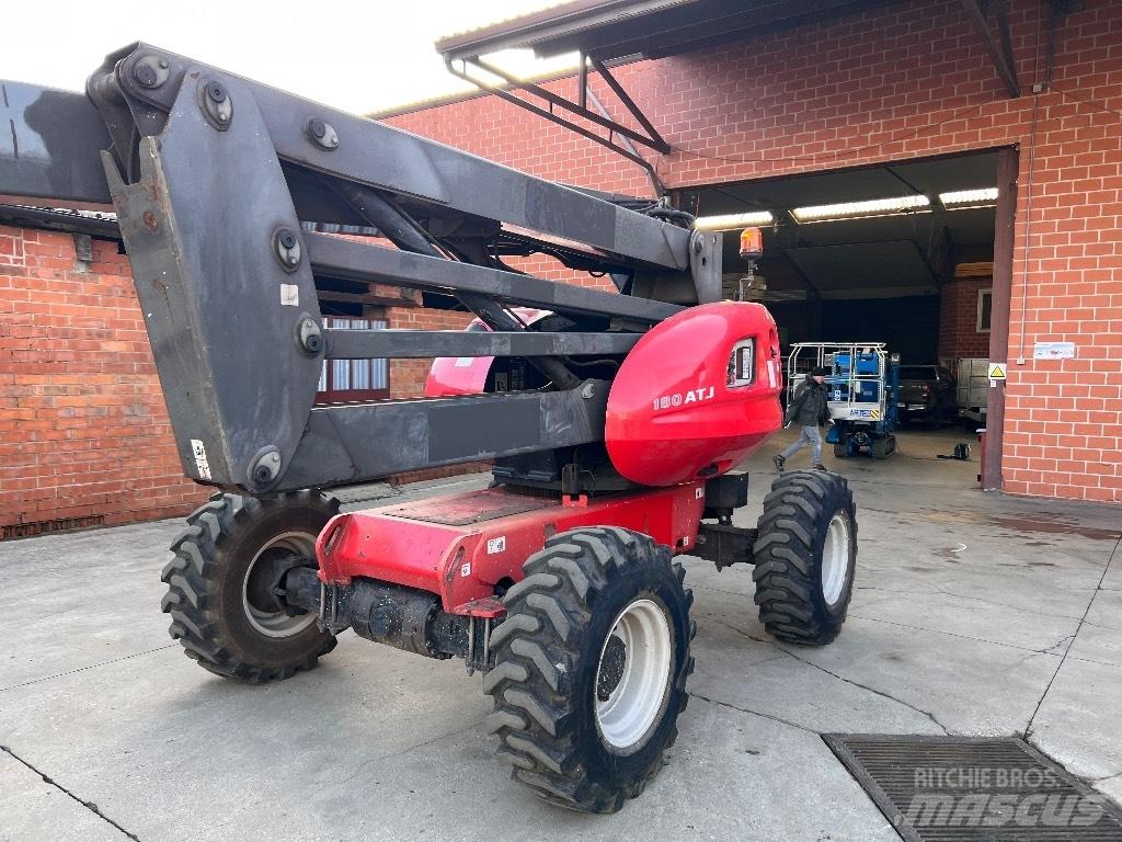Manitou 180 ATJ Körüklü personel platformları