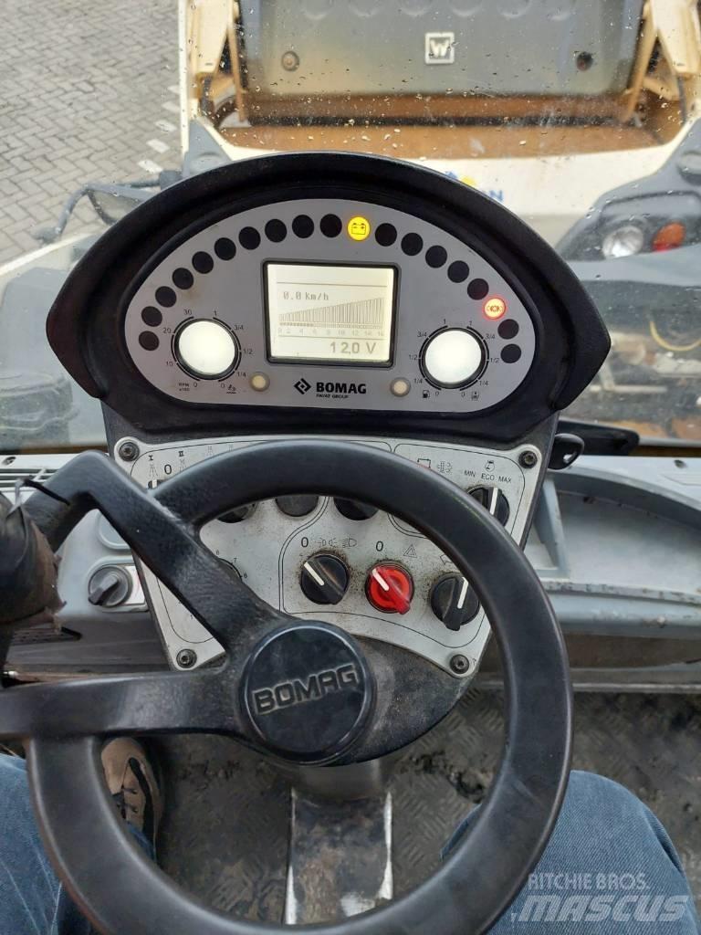 Bomag BW 161 AD-5 Çift tamburlu silindirler