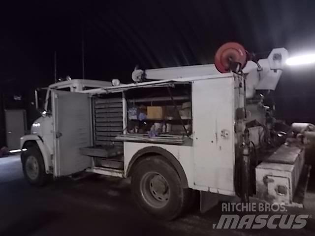 Freightliner L70 Diger kamyonlar