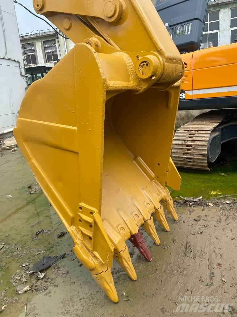CAT 330 D Paletli ekskavatörler