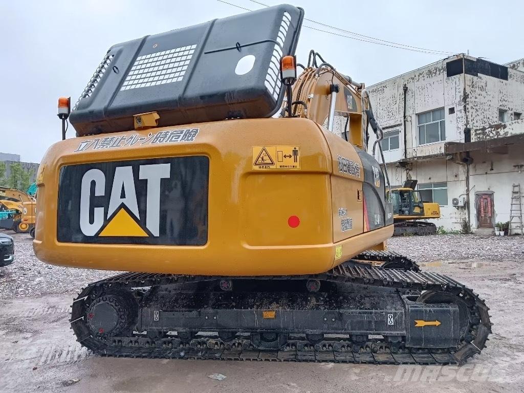 CAT 324 D L Paletli ekskavatörler