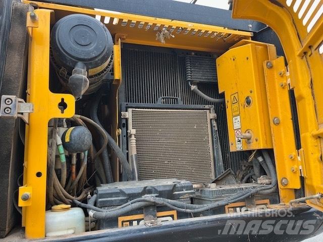 JCB JS 145 W Lastik tekerli ekskavatörler
