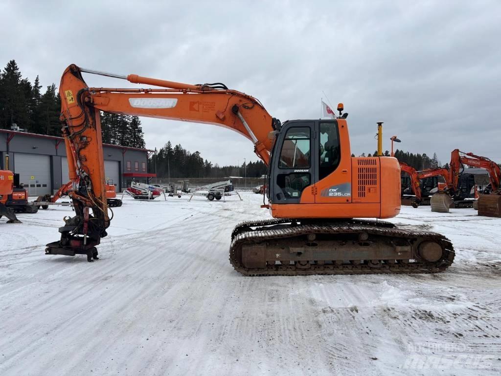 Doosan DX225 LC R Paletli ekskavatörler