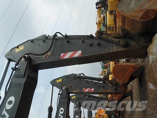 Volvo EC 460 B LC Paletli ekskavatörler