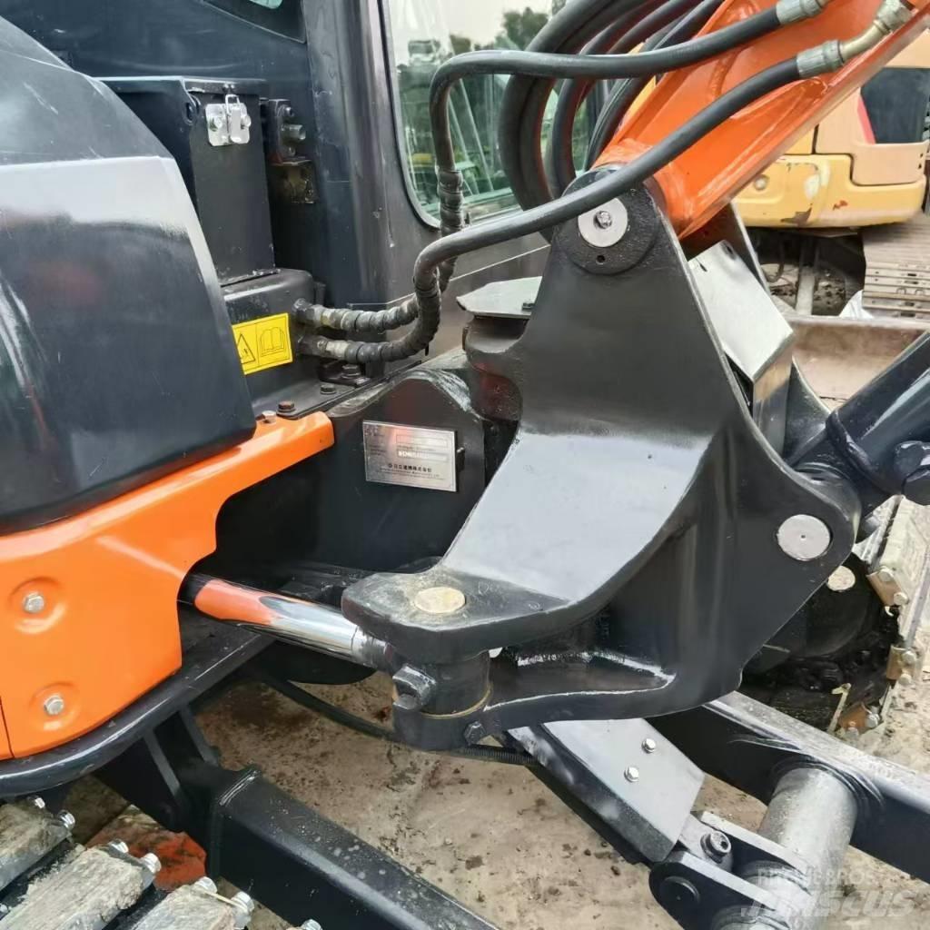Hitachi ZX 50 U Mini ekskavatörler, 7 tona dek