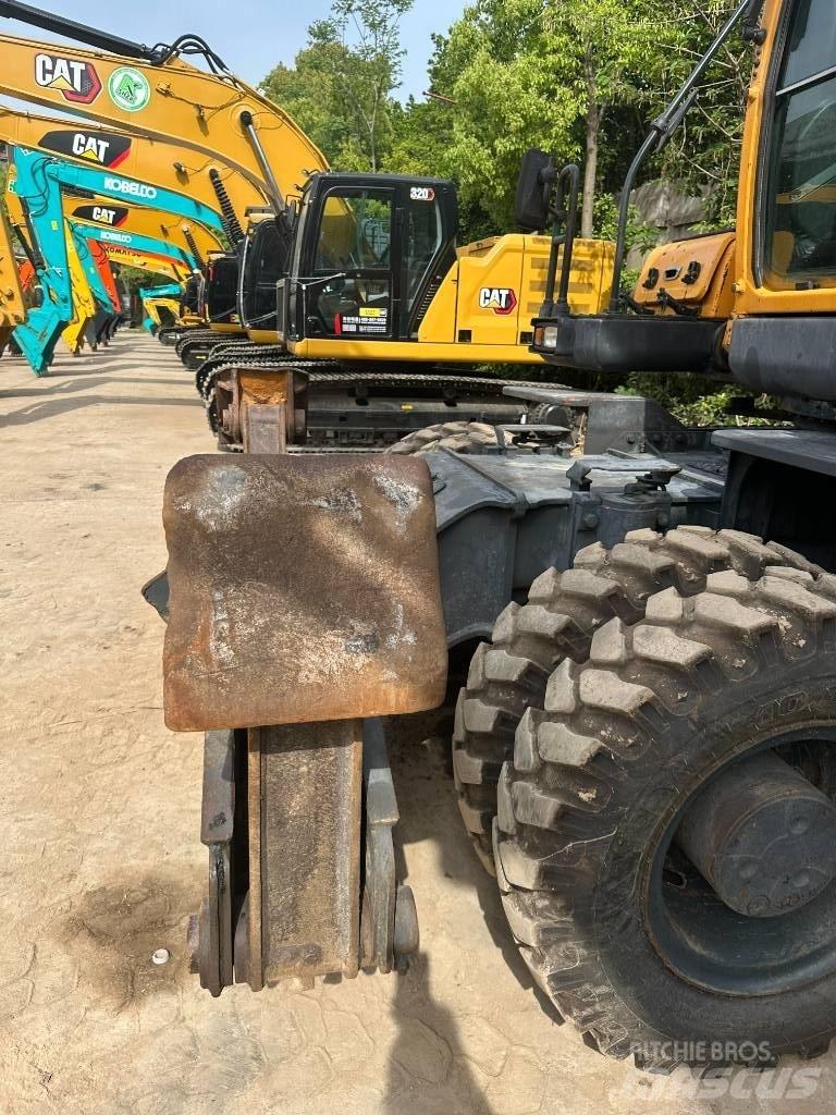 Hyundai R210W-9 Lastik tekerli ekskavatörler