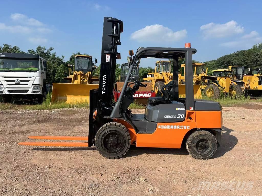 Toyota 30 forklift Dizel forkliftler