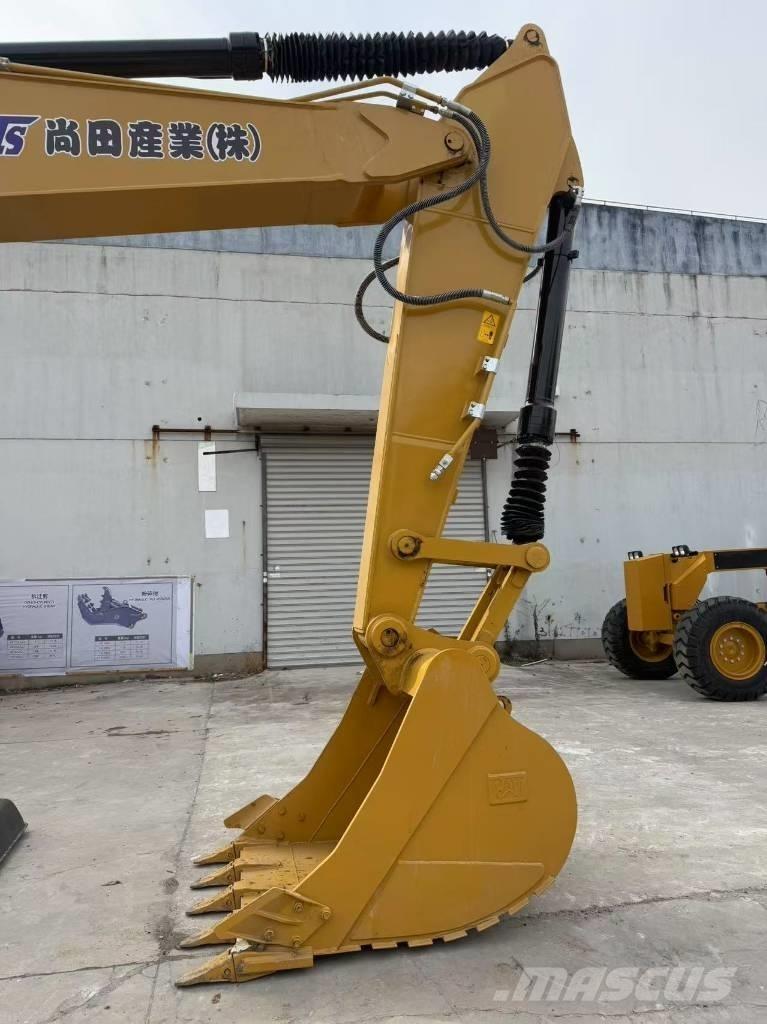 CAT 330 D2 Paletli ekskavatörler