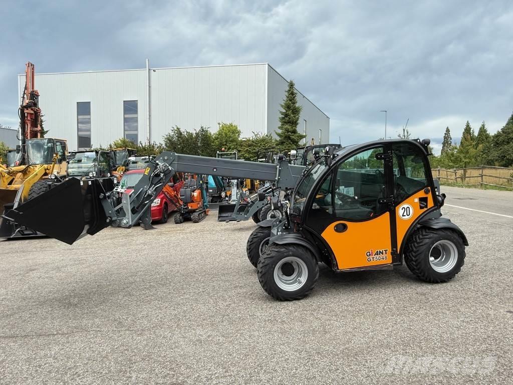 GiANT GT5048 Teleskopik yükleyiciler