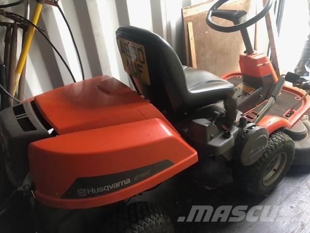 Husqvarna R216 Mobil çim biçme makineleri