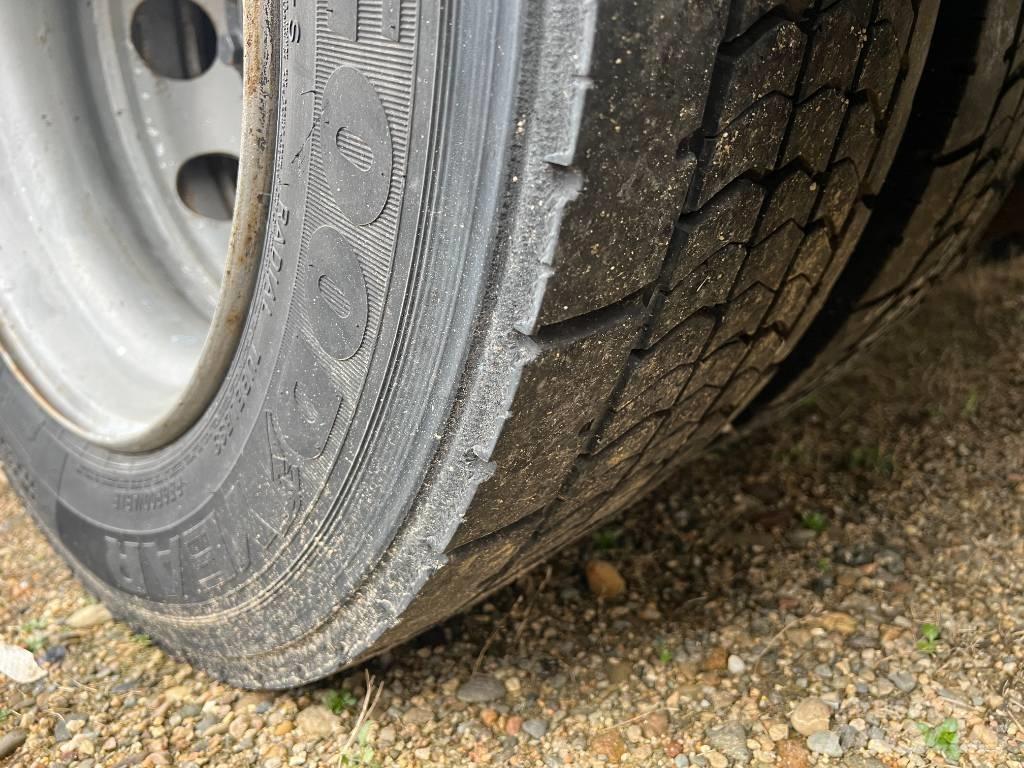 DAF XF105.410 Kayar tenteli kamyonlar