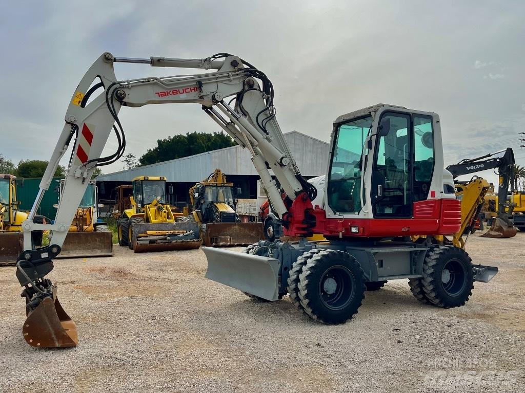 Takeuchi TB 295 Lastik tekerli ekskavatörler