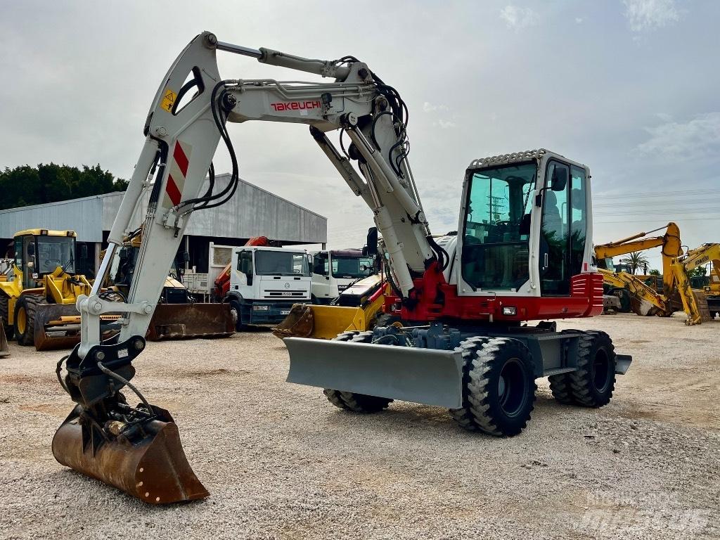 Takeuchi TB 295 Lastik tekerli ekskavatörler