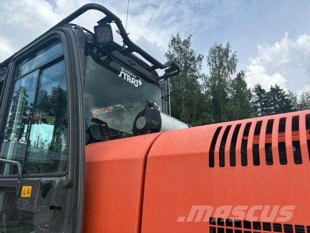 Hitachi ZX170W-3 Lastik tekerli ekskavatörler