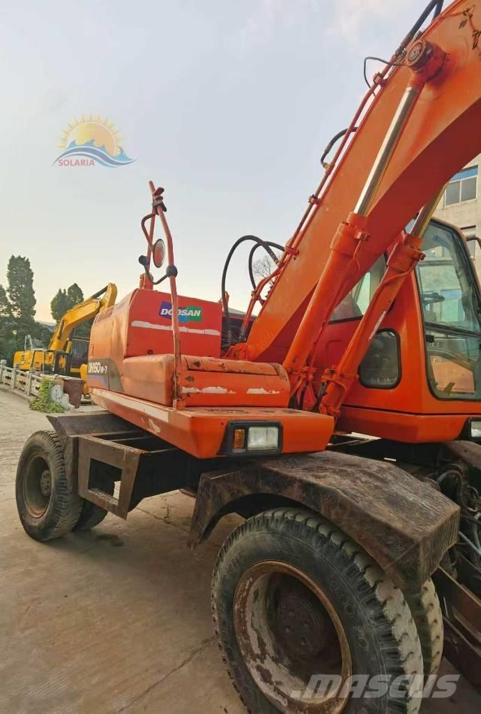 Doosan DH 150 W-7 Lastik tekerli ekskavatörler