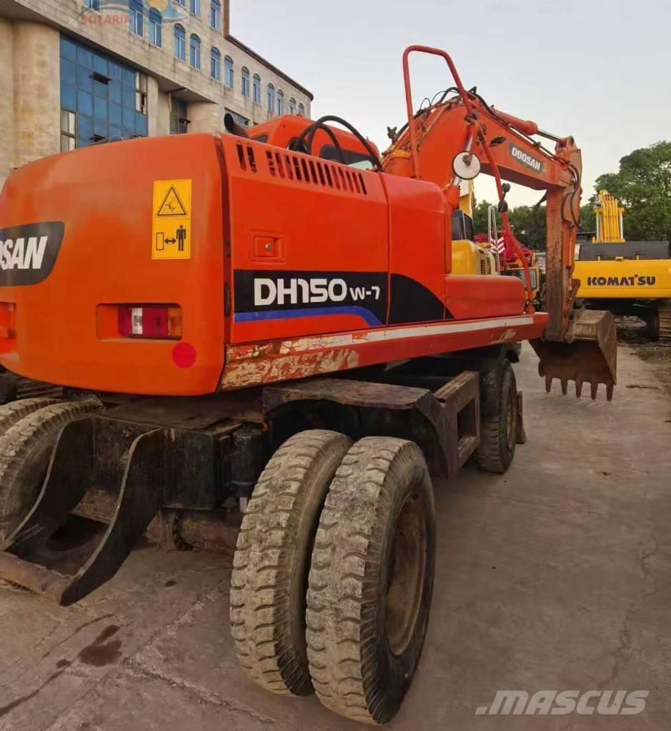 Doosan DH 150 W-7 Lastik tekerli ekskavatörler
