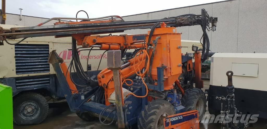 Tamrock COMMANDO 300 Sondaj kuleleri