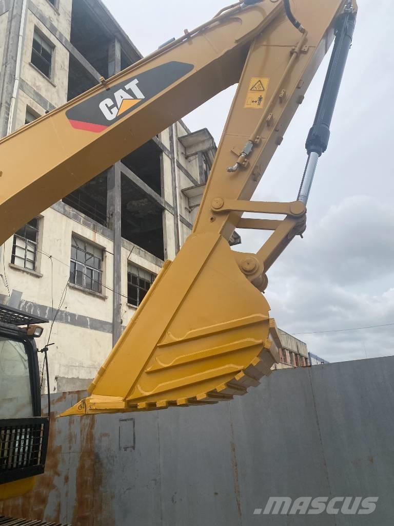 CAT 320 D Paletli ekskavatörler
