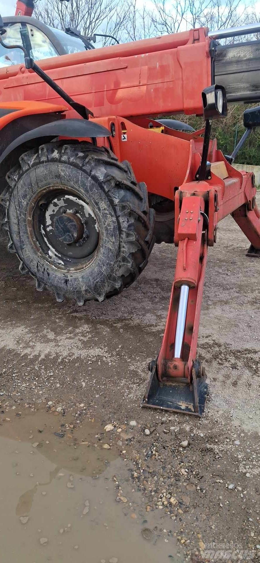 Manitou MT1440 Teleskopik yükleyiciler