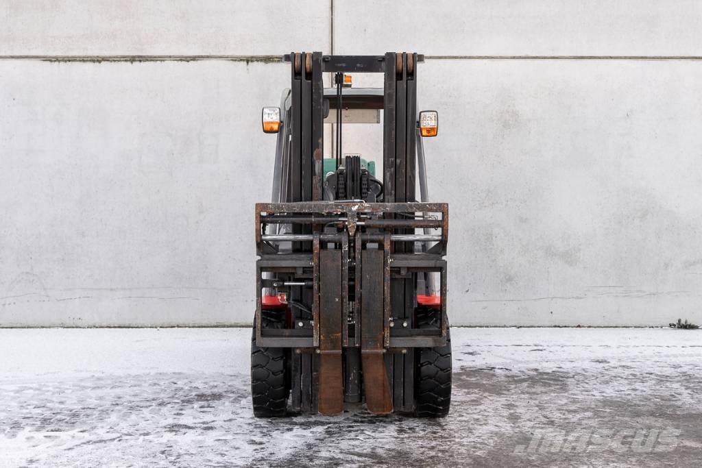 Manitou MI 35 G LPG'li forkliftler