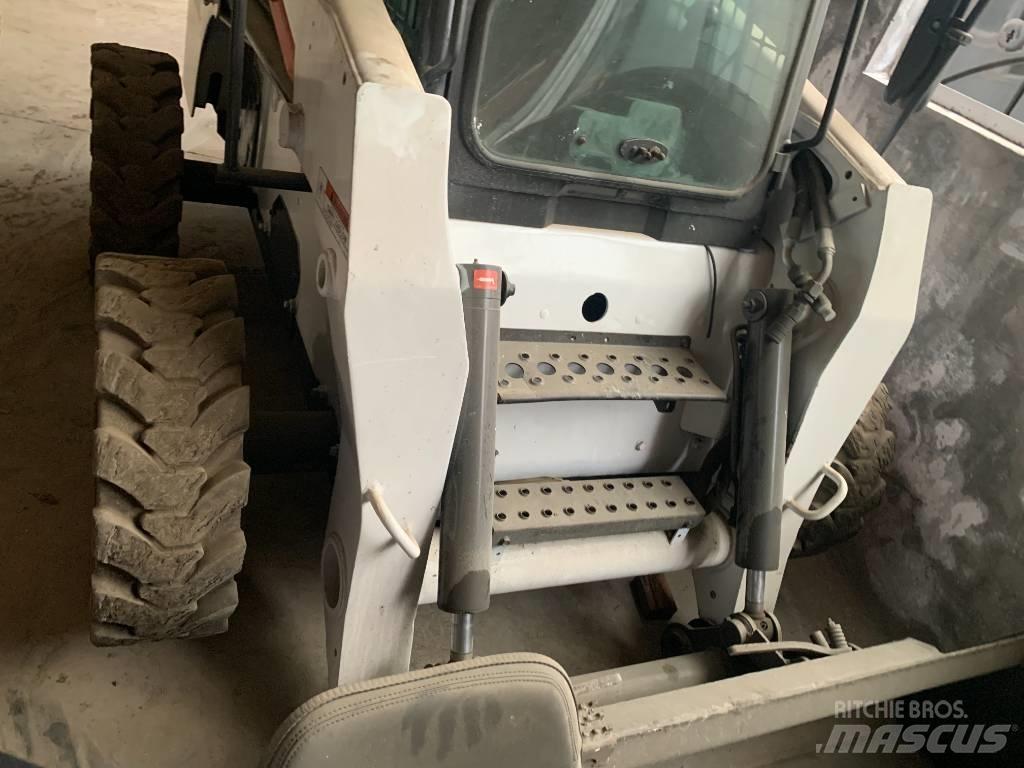 Bobcat S 300 Skid steer loderler