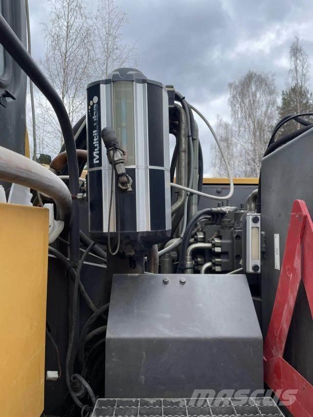 Volvo EW 180 B Lastik tekerli ekskavatörler