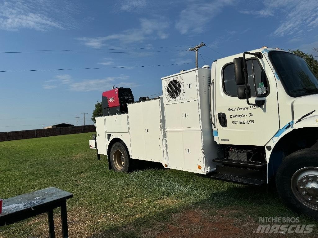 Freightliner M2 106 Belediye / genel amaçli araçlar