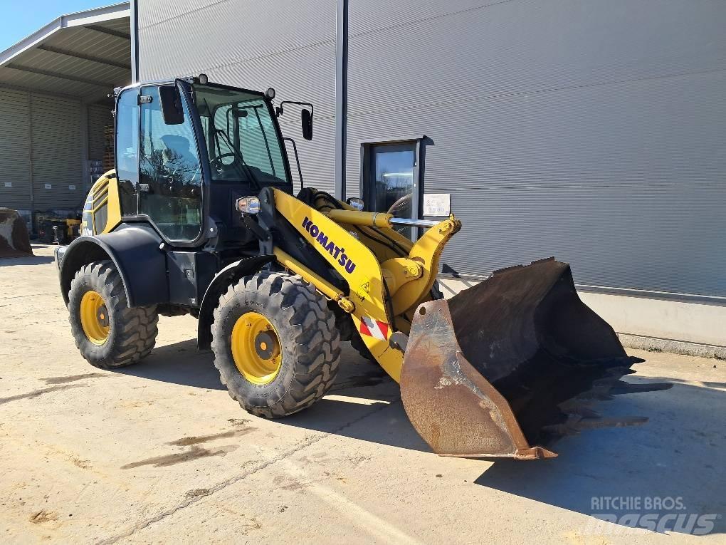 Komatsu WA100M-8 Tekerlekli yükleyiciler
