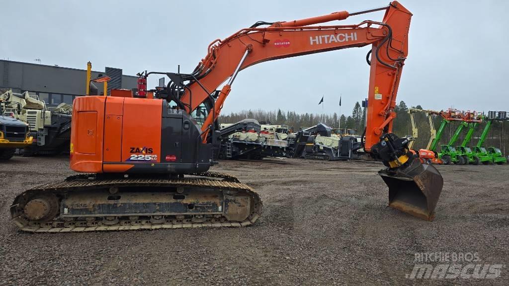 Hitachi ZX 225USLC-6 Paletli ekskavatörler