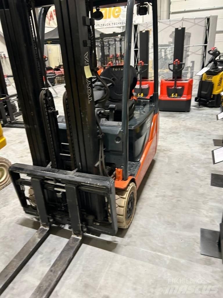 Toyota 8 FBEKT 16 Elektrikli forkliftler