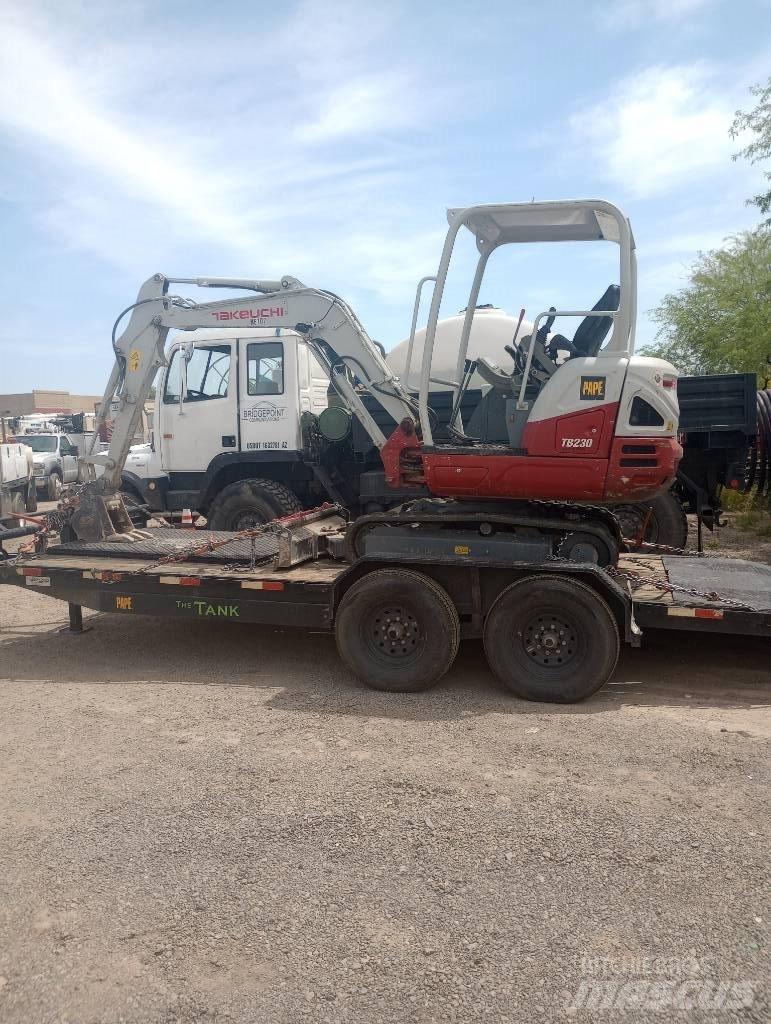 Takeuchi TB230RA Sondaj ekipmanı aksesuarları ve yedek parçaları