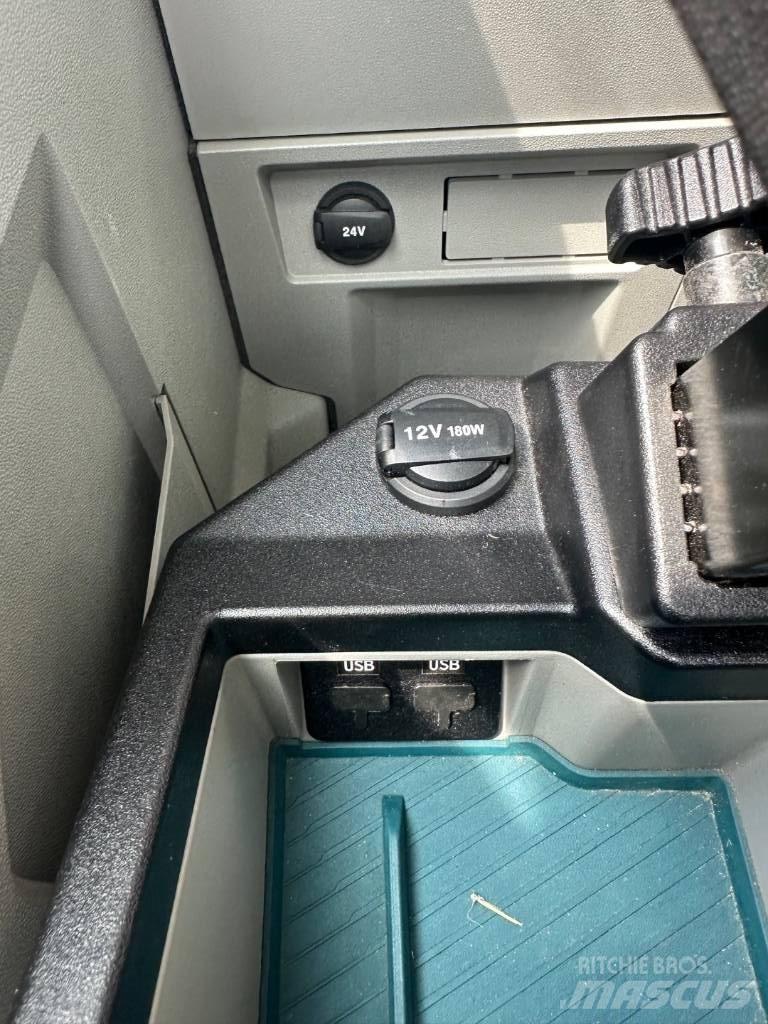 Volvo EC 230 Paletli ekskavatörler