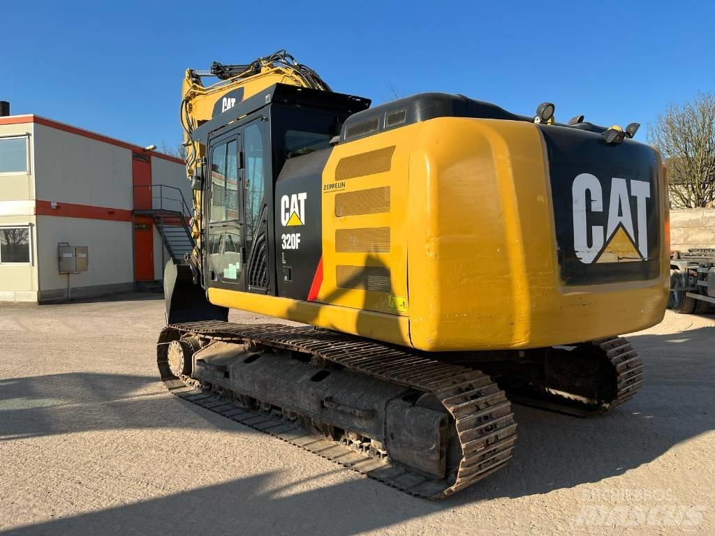 CAT 320 FL Paletli ekskavatörler