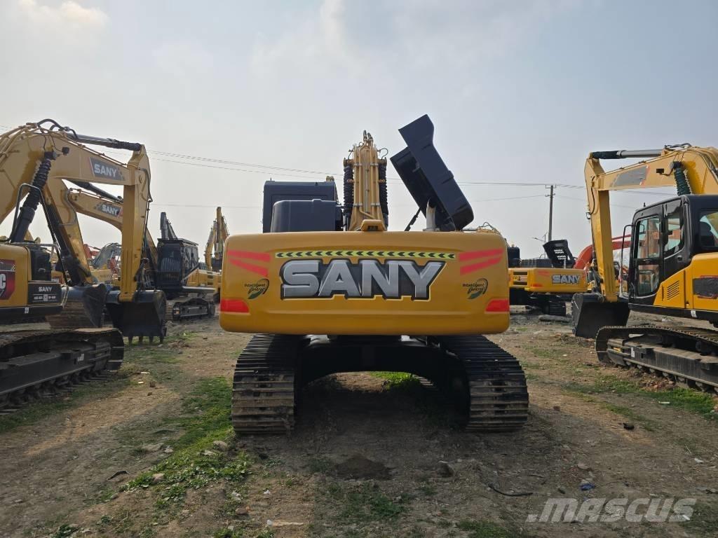 Sany SY215C Paletli ekskavatörler