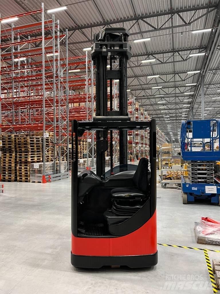 Linde R16S Reach truck - depo içi istif araçları